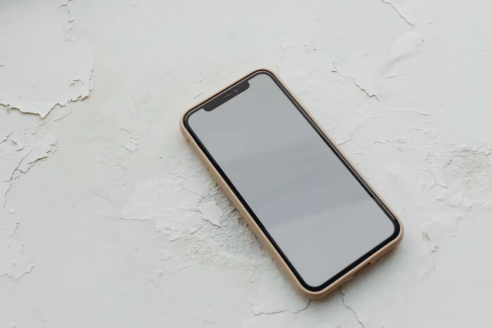 iPhone 15 128 GB Mavi